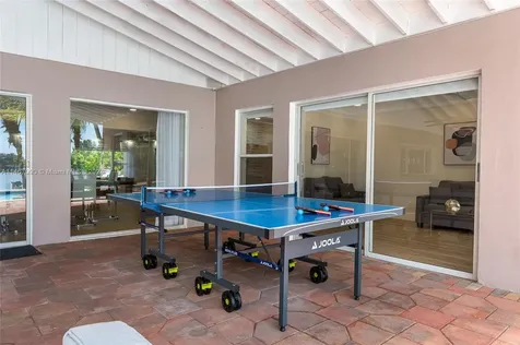 2500 NE 199th Street Miami FL 33180