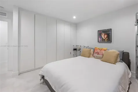 2511 NE 209th Terrace Miami FL 33180