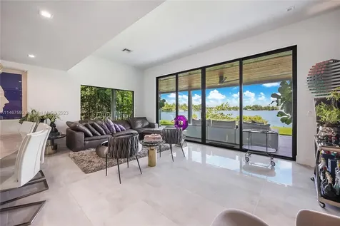 2511 NE 209th Terrace Miami FL 33180