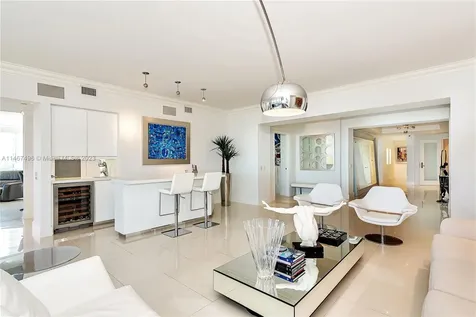 21200 Point Place Aventura FL 33180