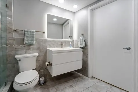 1750 N Bayshore Drive Miami FL 33132