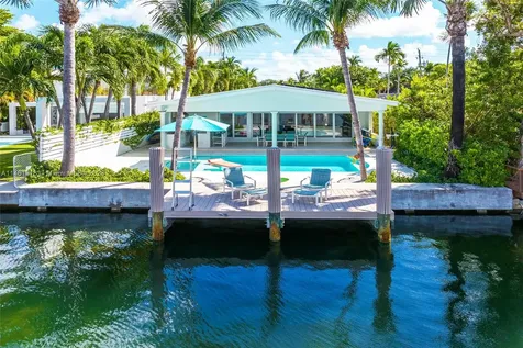 8834 Hawthorne Avenue Surfside FL 33154