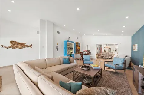 8834 Hawthorne Avenue Surfside FL 33154