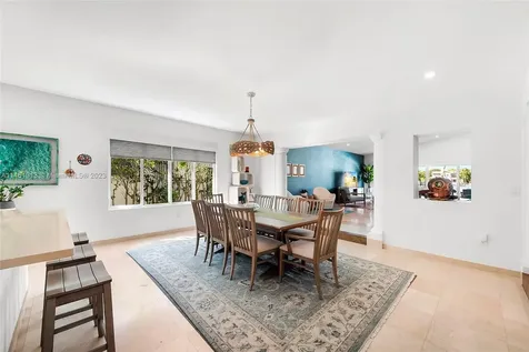 8834 Hawthorne Avenue Surfside FL 33154