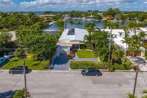 8834 Hawthorne Avenue Surfside FL 33154