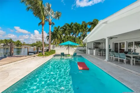 8834 Hawthorne Avenue Surfside FL 33154
