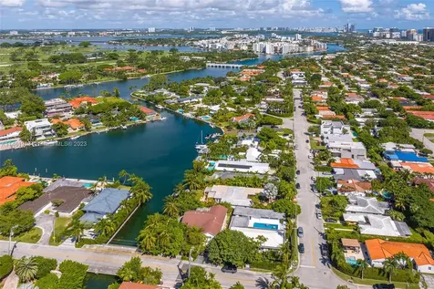 8834 Hawthorne Avenue Surfside FL 33154