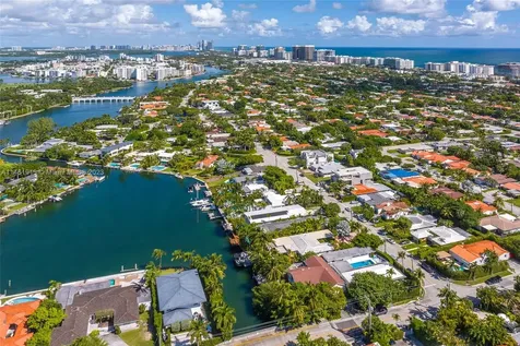 8834 Hawthorne Avenue Surfside FL 33154