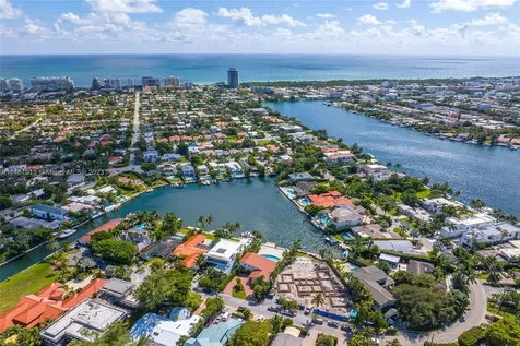 8834 Hawthorne Avenue Surfside FL 33154