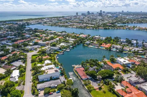 8834 Hawthorne Avenue Surfside FL 33154