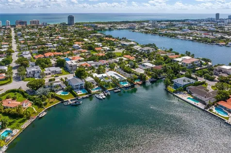 8834 Hawthorne Avenue Surfside FL 33154