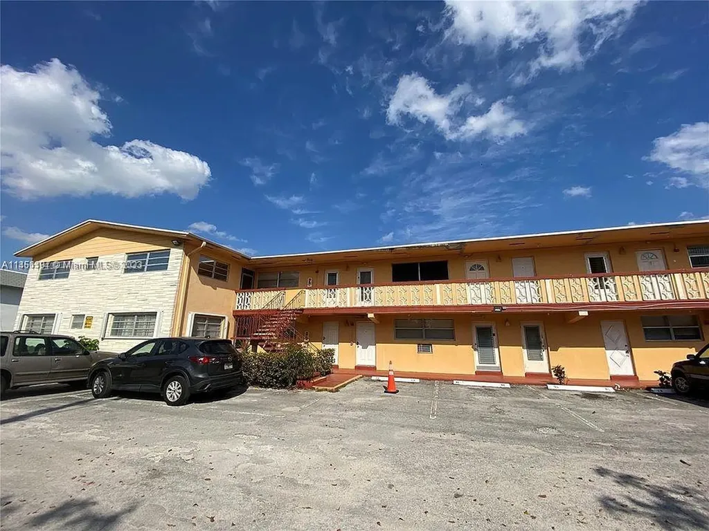 19080 NE 3rd Court Miami FL 33179