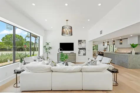 750 W 59th Street Miami Beach FL 33140