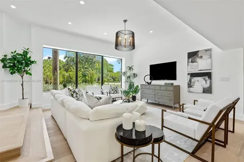 750 W 59th Street Miami Beach FL 33140