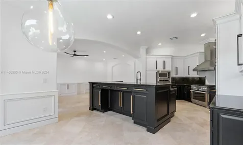 6045 La Gorce Drive Miami Beach FL 33140