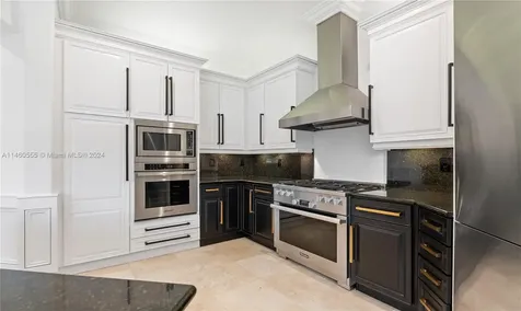 6045 La Gorce Drive Miami Beach FL 33140
