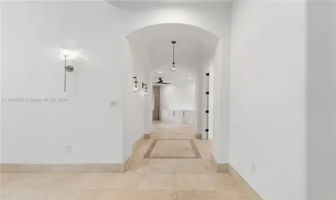 6045 La Gorce Drive Miami Beach FL 33140