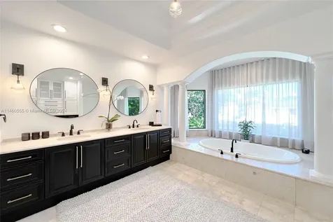6045 La Gorce Drive Miami Beach FL 33140