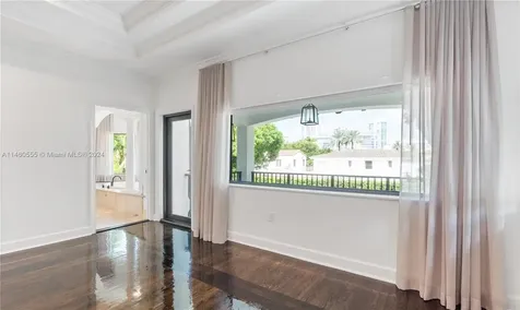 6045 La Gorce Drive Miami Beach FL 33140
