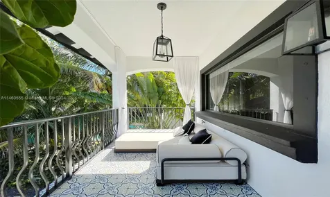 6045 La Gorce Drive Miami Beach FL 33140
