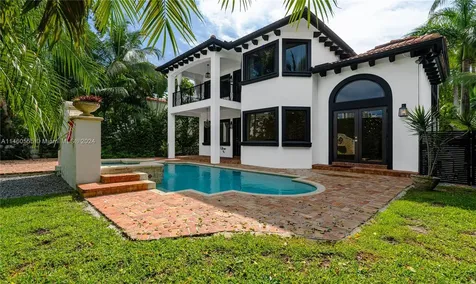 6045 La Gorce Drive Miami Beach FL 33140