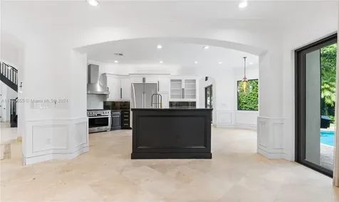 6045 La Gorce Drive Miami Beach FL 33140