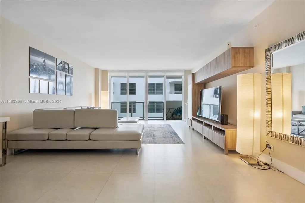 5601 Collins Avenue Miami Beach FL 33140