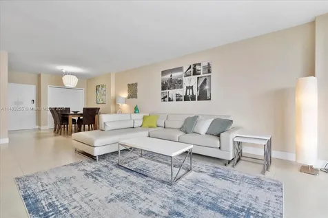 5601 Collins Avenue Miami Beach FL 33140