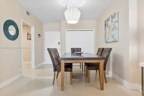 5601 Collins Avenue Miami Beach FL 33140