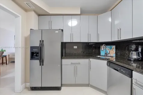 5601 Collins Avenue Miami Beach FL 33140