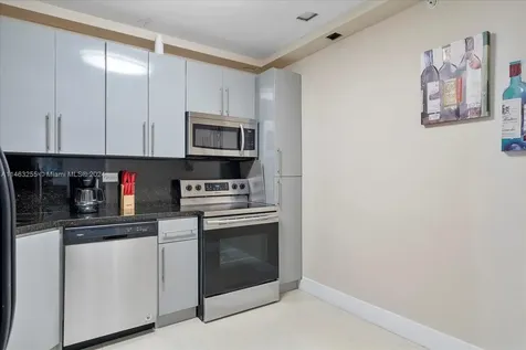 5601 Collins Avenue Miami Beach FL 33140
