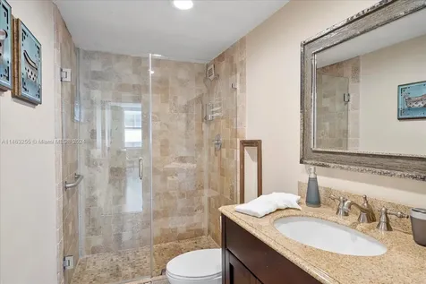 5601 Collins Avenue Miami Beach FL 33140
