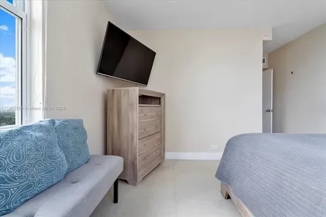 5601 Collins Avenue Miami Beach FL 33140
