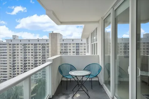 5601 Collins Avenue Miami Beach FL 33140