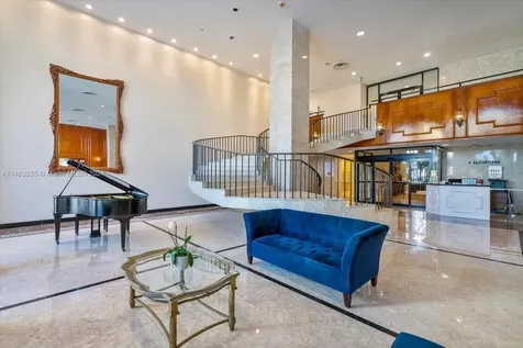 5601 Collins Avenue Miami Beach FL 33140