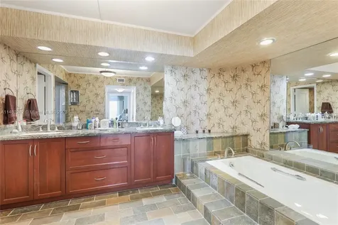 5380 N Ocean Drive Riviera Beach FL 33404