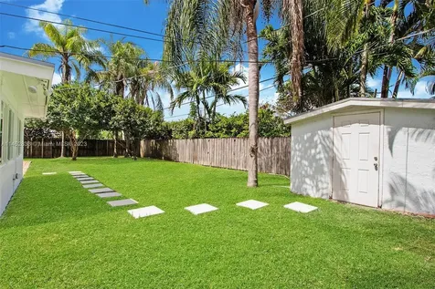 8120 SW 62nd Place South Miami FL 33143
