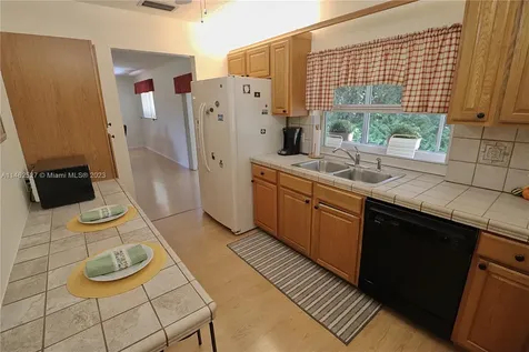 1321 NW 93rd Avenue Pembroke Pines FL 33024