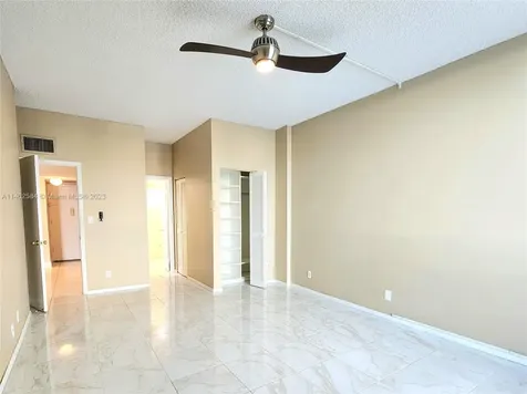1600 S Ocean Drive Hollywood FL 33019