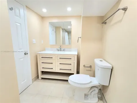 1600 S Ocean Drive Hollywood FL 33019