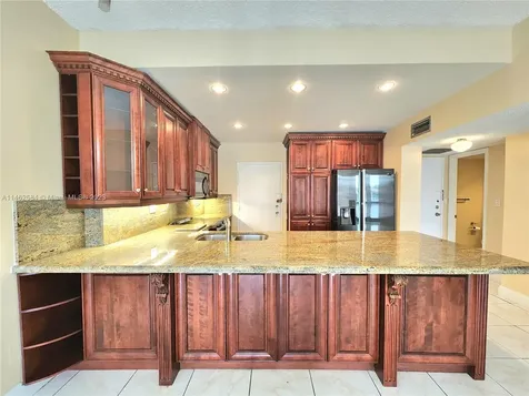 1600 S Ocean Drive Hollywood FL 33019