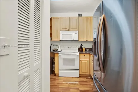 1 Century Lane Miami Beach FL 33139