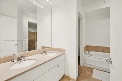 1 Century Lane Miami Beach FL 33139