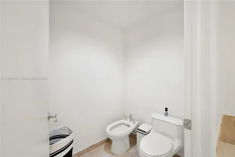 1 Century Lane Miami Beach FL 33139