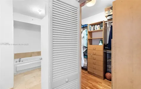 1 Century Lane Miami Beach FL 33139