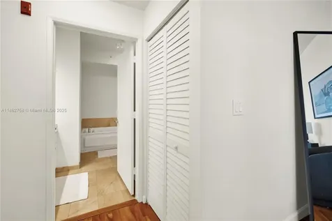 1 Century Lane Miami Beach FL 33139