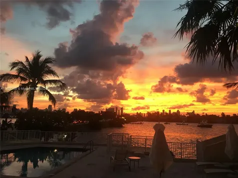 1 Century Lane Miami Beach FL 33139