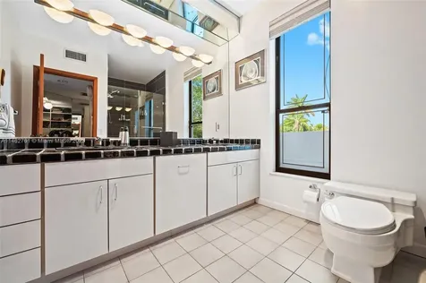 2345 NE 213th Terrace Miami FL 33180