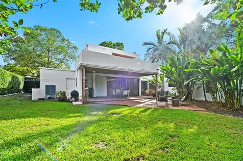 2345 NE 213th Terrace Miami FL 33180