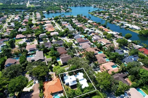 2345 NE 213th Terrace Miami FL 33180